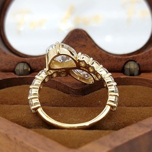 Vintage Style Pear Cut Diamond <b>Ring</b> in Solid Gold with Unique <b>Statement</b> Design Elegant Luxury Engagement <b>Ring</b> Fine Jewelry Gift - Product Image 3