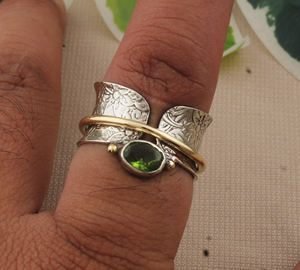 Anillo de Boda Clásico con Peridoto Natural en Bisel Cuadrado, Plata de Ley 925, Hecho a Mano, para Mujer, Aniversario, Fiesta, Moda - Product Image 4