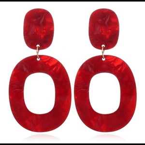 Boucles d'oreilles artisanales en résine de luxe chic, design féerique brillant, couleur personnalisée pour femmes, par Artizon Studio - Product Image 4