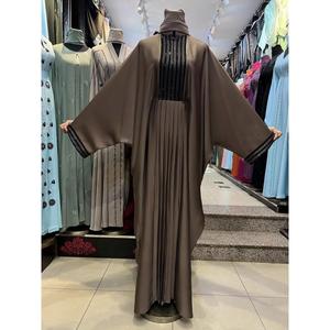 Abaya Moderne Style Dubaï pour Femme, Vêtement Islamique Élégant Perlé avec Couverture Complète pour le Bureau, les Sorties Décontractées et les Occasions Festives - Product Image 1