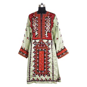 Compre Vestido Bohemio Afgano Banjara de Buena Calidad, Vestido Balochi Bohemio con Bordado Intrincado Hecho a Mano - Product Image 4