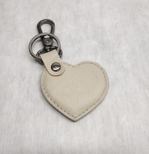 Heart Shape PU Leather Key Ring <b>Car</b> Key Chain Dog <b>Hook</b> Attachment Cute Accessory Pendant Hanging Promotional Gifts Exporter Sale - Product Image 3