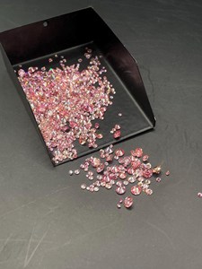 Diamantes Cultivados en Laboratorio de Forma Redonda, Corte Excelente, Color Rosa Intenso, CVD HPHT, Certificados por IGI, Diamantes Melee para Joyería - Product Image 3