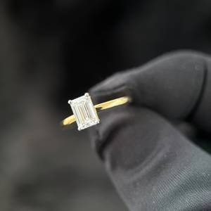 Anillo de Diamantes con Corte Esmeralda en Oro Amarillo de 14K, 1.00 Quilates, Color E, VVS2, Certificado IGI, Chapado en Rodio, Joyería para Regalo de Boda o Fiesta - Product Image 6