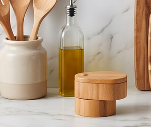 Boîte à épices en bois à deux niveaux avec couvercle pour le stockage du sel et des épices, finition naturelle artisanale, ustensile de cuisine durable - Product Image 3