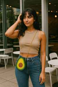 Bolso de mano de noche tejido a mano con cuentas de vidrio, detalles personalizados de cuentas de semillas y bordados, diseño único hecho a mano. - Product Image 3