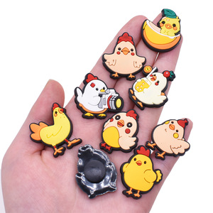 Lots pour revendeurs – Breloques de chaussures en PVC souple de haute qualité, en forme de poussins de dessin animé variés et adorables, pour sabots et chaussures - Product Image 4