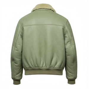 Chaqueta Bomber de Piel de Oveja Verde para Hombre – Chaqueta de Vuelo Cálida para Invierno – Abrigo de Piel de Oveja Estilo Aviador – Inspiración Vintage - Product Image 2