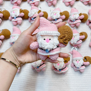 Porte-clés de Noël en crochet personnalisé, fait main, motif Père Noël, arbre, couronne, ornement, cadeau promotionnel pour événements, souvenir de vacances, vente en gros - Product Image 3