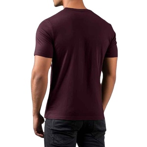 Fabricante de camisetas con estampado gráfico para hombre con soporte OEM tela duradera y MOQ para moda 2026 - Product Image 1