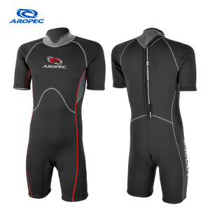 Combinaison de plongée courte en néoprène 3 mm AROPEC pour homme, fermeture éclair dorsale en titane, coutures plates, pour surf et plongée, service OEM avec logo personnalisé - Product Image 1