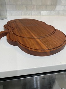 Wooden Pumpkin <b>Shaped</b> Chopping Board With Anti Slip Feature Kitchen Cutting <b>Block</b> Round Design Dark Brown Wood Material - Product Image 3