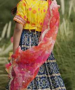 Nuevo diseñador hermoso indio niños hecho a mano Lehenga Choli chica tradicional diseñador Ghaghra Choli para niñas Navratri Wear vestido - Product Image 3