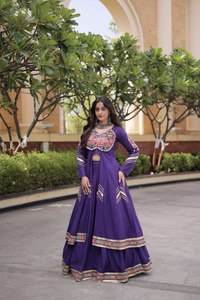 Lehenga Choli Gujarati Chaniya Choli, el Vestido Más Vendido para Navratri, Disponible a un Precio Accesible para Bailar Garba y Dandiya - Product Image 5