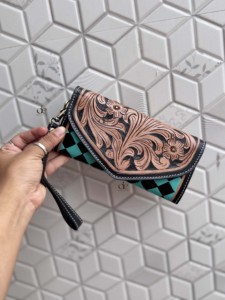 Étui de téléphone en cuir véritable fait main de luxe, motif à carreaux élégant, multi-usages, portefeuilles en cuir véritable pour femmes - Product Image 4