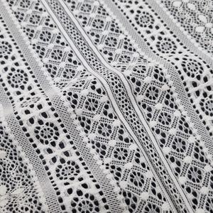 Cinta de Encaje Elástica Ligera con Rayas Geométricas de 20 cm, Tejido Elástico de Nylon y Spandex, Color Personalizado, Diseños Personalizados para - Product Image 2