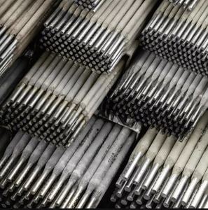 Électrodes de soudage industrielles de qualité supérieure avec des tiges de soudage à haute efficacité pour la fabrication et la réparation des métaux à un prix abordable - Product Image 2