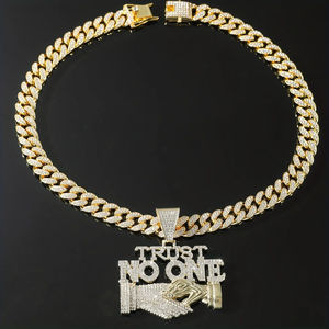 Collar de Plata de Ley 925 con Colgante de Letra Inicial Estilo Hip Hop Cubano, con Incrustaciones de Diamantes Moissanite, para Raperos - Product Image 2