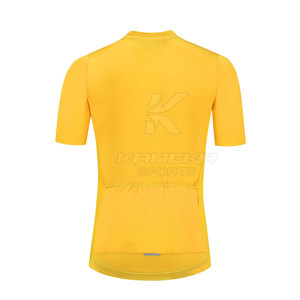 Maillot de sport en polyester léger, écologique et respirant avec une conception de coupe flexible pour la pratique sportive et les activités quotidiennes - Product Image 2