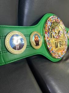 WBC <b>World</b> Champion Boxing Belt Green Leather <b>Material</b> Durable Unisex Martial Arts Equipment - Product Image 2