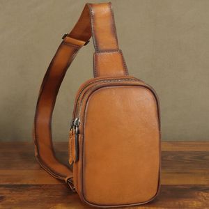 Bolso bandolera de cuero moderno diseñado para el estilo de vida urbano, viajes de fin de semana y uso diario cómodo y a la moda. - Product Image 2