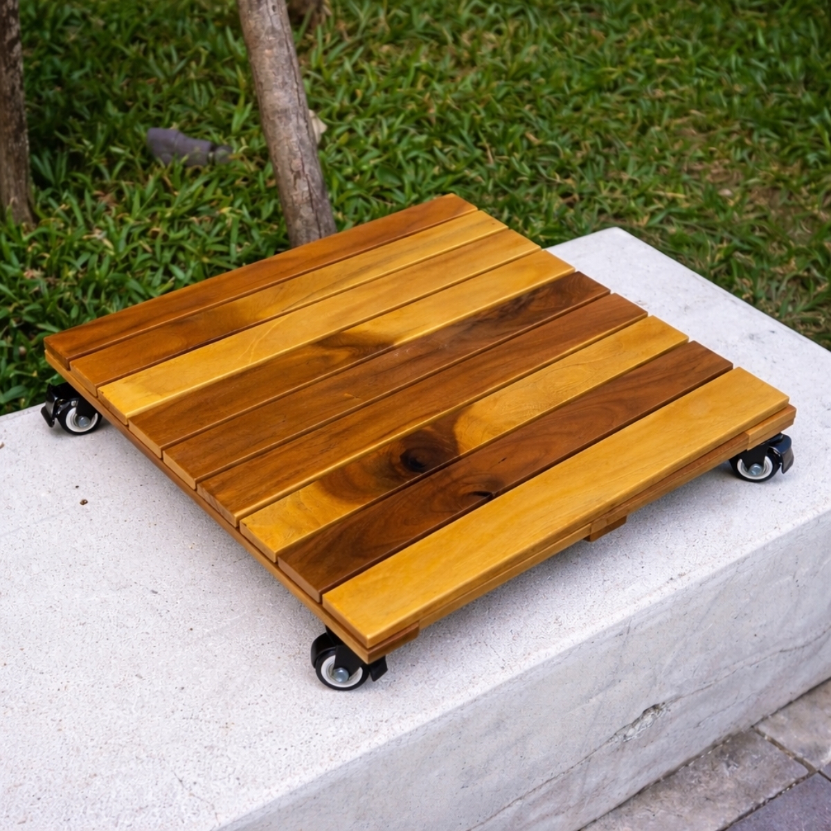 Square - 45cm - Yellow