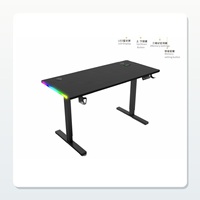 Bureau de jeu électrique modulaire moderne RGB avec réglage de la hauteur, verrouillage par minuterie et mémoire préréglée pour la maison, le bureau et l'e-sport
