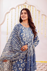Ensemble ethnique d'été en pur coton pour femmes – Ensemble Kurti et pantalon élégant fait main pour tenue décontractée et formelle - Product Image 5