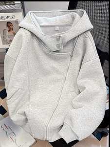 เสื้อฮู้ดดี้ขนแกะโอเวอร์ไซส์สำหรับผู้หญิง แจ็คเก็ตฤดูหนาวลำลอง ซิปเฉียง คุณภาพสูง รับผลิตแบบ OEM ODM เสื้อสเวตเชิ้ตแบบสั่งทำ เสื้อคลุม - Product Image 4