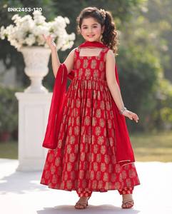 Fournisseur indien de costumes Anarkali pour filles, en mousseline de qualité supérieure avec impression numérique et pantalon palazzo/pantalon long - Mode féminine - Product Image 3