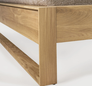 Cadre de lit plateforme en teck massif Amangiri, style minimaliste, profil bas, taille king, meubles de chambre à coucher, finition naturelle, durable - Product Image 6