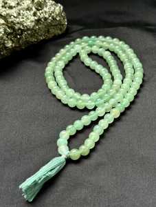 Collar Mala de 9 Cuentas de Cristal, Hecho a Mano, Ecológico y Religioso, para Yoga y Oración - Product Image 1
