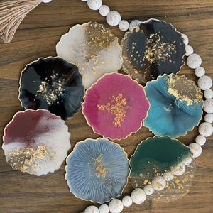 Ensemble de sous-verres élégants en résine pour la protection des verres et la décoration de table - Product Image 1