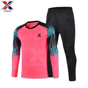 Tenue de sport athlétique unisexe pour adultes : Maillot et short de basketball - Uniforme à séchage rapide thermocollé OEM - Product Image 1