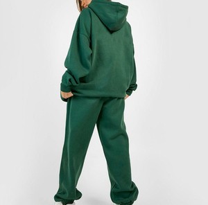 Ensemble de survêtement vert uni à capuche pour femme, coupe ample, manches longues, sweat-shirt et pantalon décontractés avec poches latérales, idéal pour l'automne, OEM ODM - Product Image 2