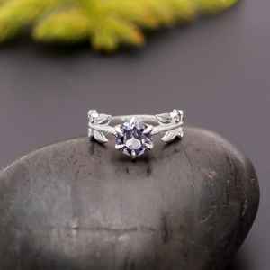 Anillo de Alejandrita que Cambia de Color, Plata de Ley 925, Certificado IGI, 2.00 Quilates, Estilo Vintage, Joyería con Piedras Preciosas, Regalo Romántico de Cumpleaños - Product Image 1