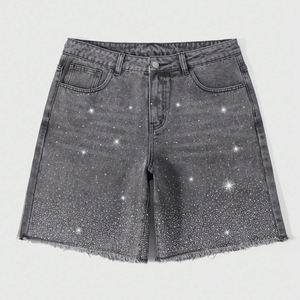 Pantalones Cortos de Mezclilla para Hombre con Pedrería y Dobladillo Deshilachado, Estilo Urbano, Colección Primavera-Verano - Product Image 1