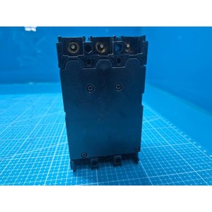 Disjoncteur différentiel Fuji EG53B 5A d'occasion – Pièces détachées d'équipement semi-conducteur de la génération précédente - Product Image 2
