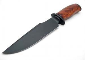 Cuchillo de Camping Hecho a Mano con Recubrimiento Negro, Mango de Madera Dura y Doble Protección - Product Image 2