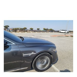 Genesis G90 3.8 AWD 2019 con 120,000 km, Volante a la Izquierda, Caja de Cambios Automática, Asientos de Cuero, Emisión Euro V, Cámara Trasera - Product Image 4