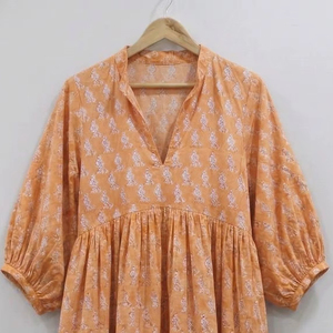 Robe mi-longue trapèze pour femme indienne, faite à la main, 100 % coton, motif floral tie-dye, taille naturelle, respirante, écologique, idéale pour l'été et les occasions formelles - Product Image 1