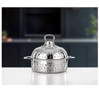 Ensemble de 3 plats ronds en acier inoxydable argenté faits à la main avec couvercle, parfaits pour les mariages, les réceptions et la décoration de table.