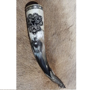 Cuerno Vikingo Tradicional con Tema Animal, Pulido a Mano, Material Orgánico Ecológico, Soporte para Cuerno de Beber, Tacto Real - Product Image 4