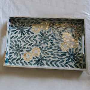 Plateau de service rectangulaire authentique indien en os incrusté, style classique, durable, personnalisable, poli, avec motif floral élégant, fait main - Product Image 2