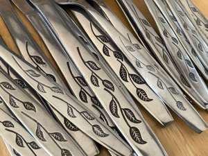 Ensemble de couverts en acier inoxydable de qualité commerciale |   Vaisselle durable et éco-responsable à finition mate pour restaurants et événements - Product Image 6