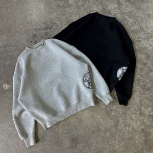 Conjunto de chándal acampanado de moda con logo personalizado, sudadera de streetwear, sudadera con capucha y pantalones cortos para hombre - Product Image 3