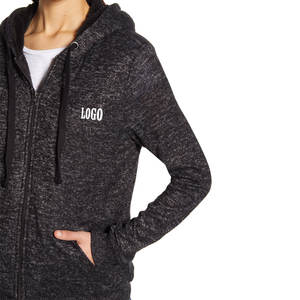 Logo minimaliste, finition lisse / Idéal pour les tenues saisonnières, sweat à capuche zippé pour femme, pour un usage décontracté, tissu doux au toucher, tendance - Product Image 4