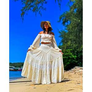 Ensemble deux pièces bohème pour femmes, haut court à épaules dénudées, jupe longue évasée, tenue de plage d'été, tenue bohème - Product Image 1