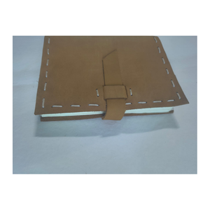 Carnet en cuir cousu main avec papier fait main, couverture en cuir artisanal pour l'écriture - Product Image 3