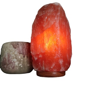 Lámpara de Sal de Cristal Natural Pura del Himalaya Tallada a Mano, Ecológica, Decorativa para el Hogar, para Halloween y Año Nuevo - Product Image 1